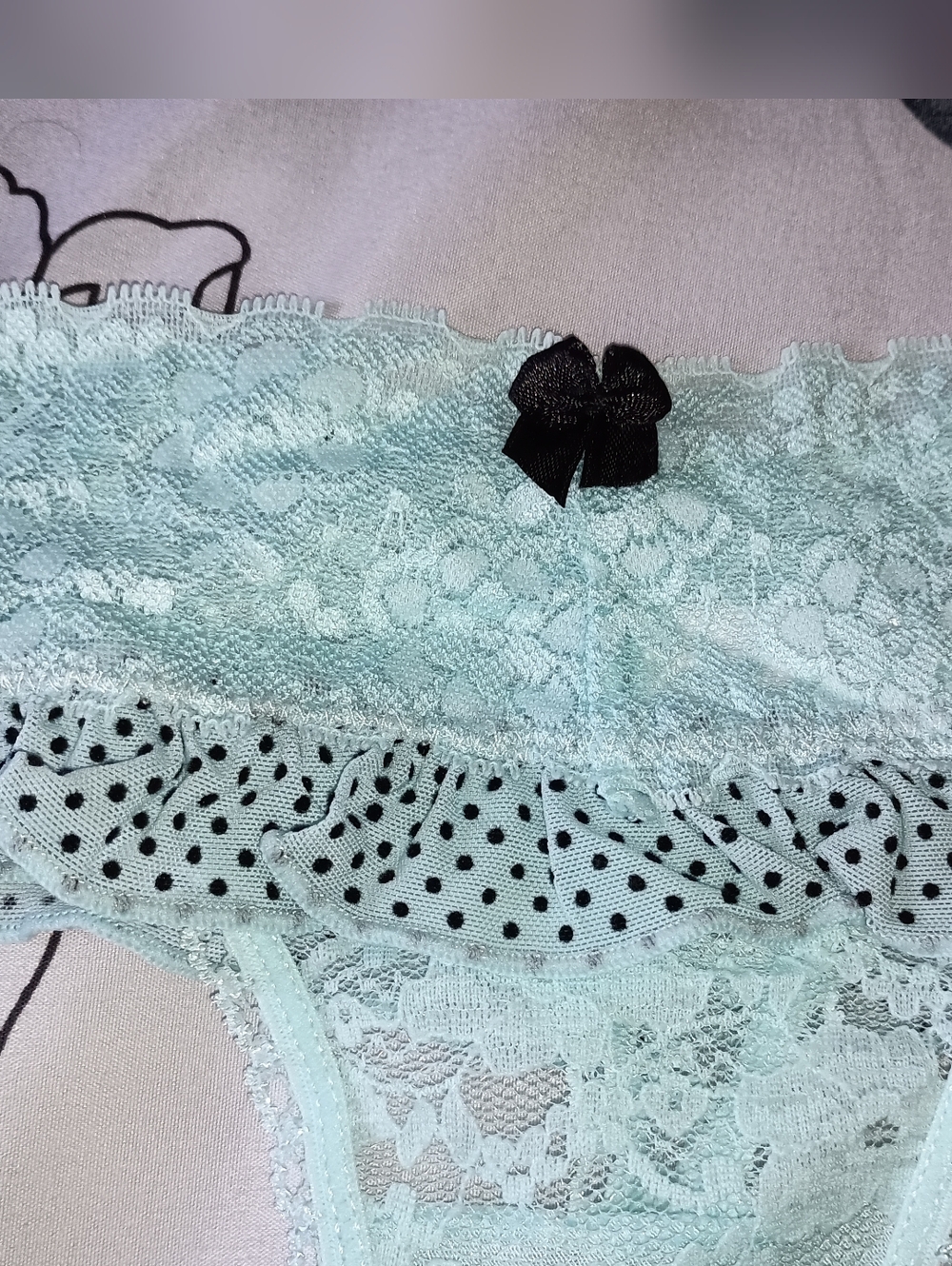 3/$10 🌟 NWOT Jessica Simpson Pale Light Blue Lace Thong with Black Bow Large - Picture 2 of 8